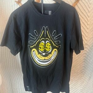 Black Short-Sleeve Graphic Tee with Yellow Dollar-Smile Artwork